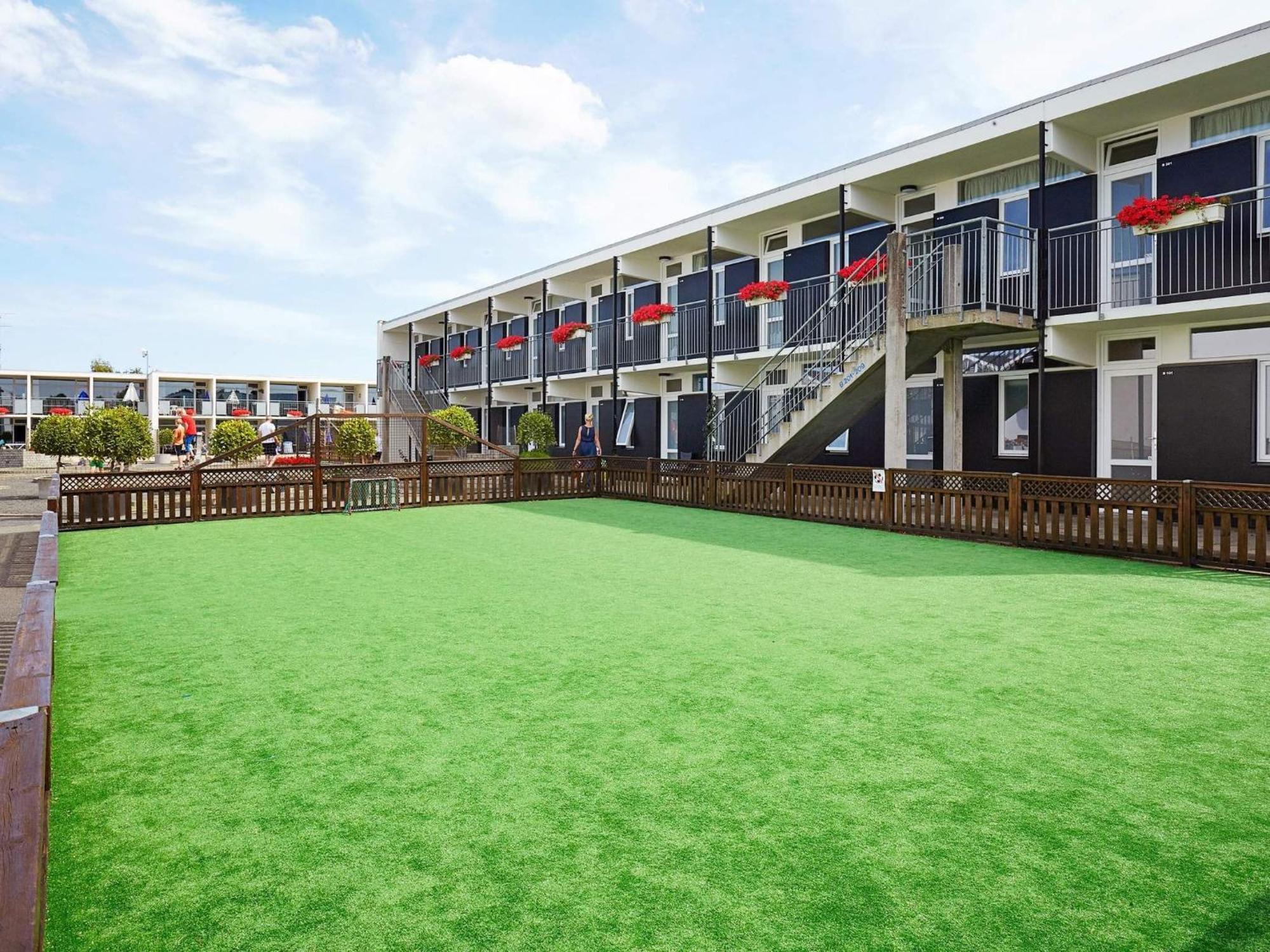 4 Person Holiday Home On A Holiday Park In Glesborg ภายนอก รูปภาพ